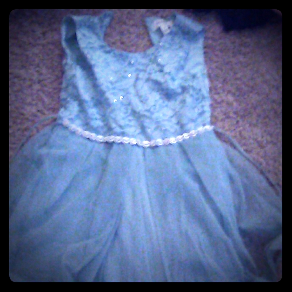 Blue Dress With Diamonds On It❄️✨